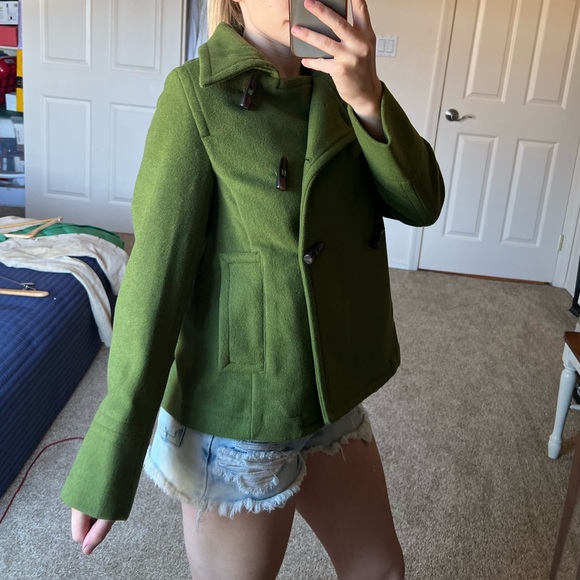 Green Pea Coat - Picture 4 of 10